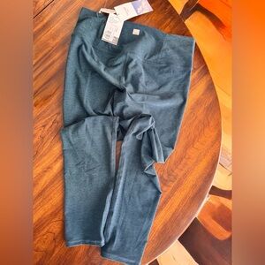 VUORI leggings. Size XL.  BRAND NEW WITH TAGS. $110 originally.